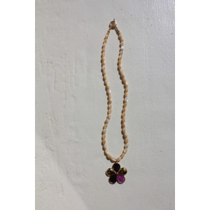 Collier Fleur nacre