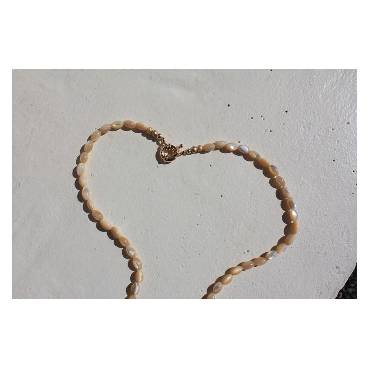 Collier Fleur nacre