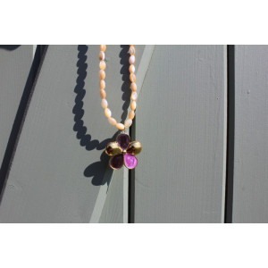 Collier Fleur nacre