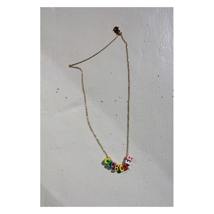 Collier Club café