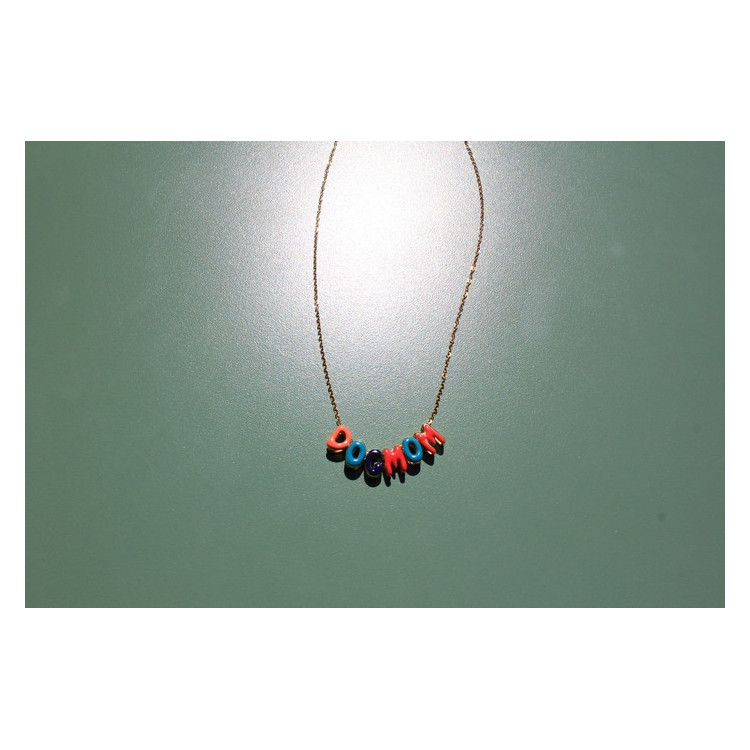 Collier Dogmom lettres bubbles