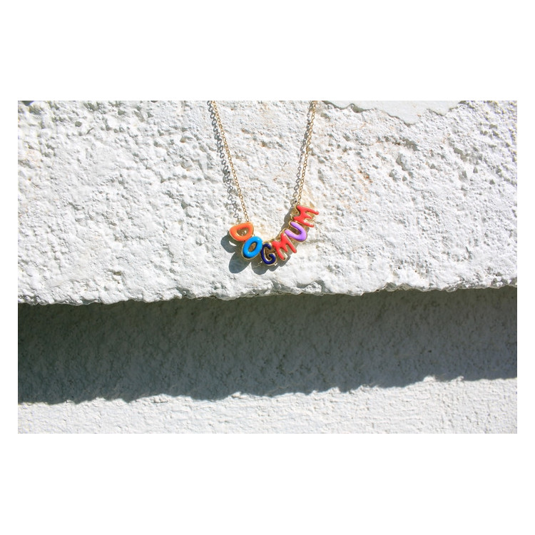 Collier Dogmum lettres bubbles