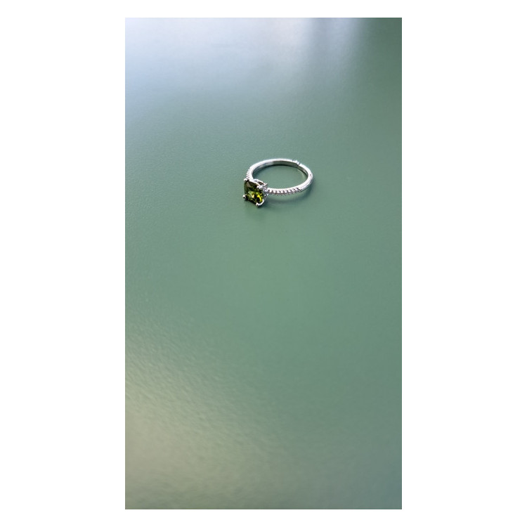 Bague fine argentée Sixtine vert kaki