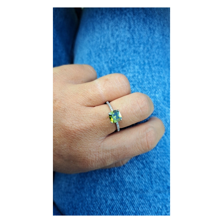 Bague fine argentée Sixtine vert kaki